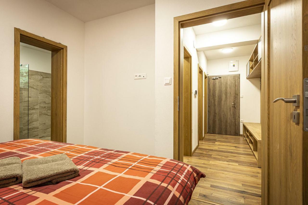 Apartmanovy Dom Poludnica - Chopok Juh Тале Экстерьер фото
