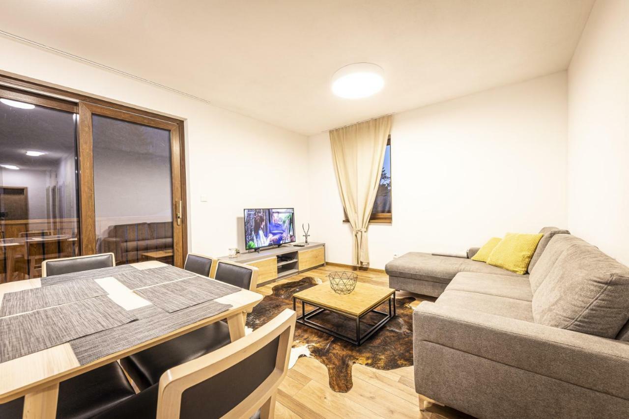 Отель Apartmanovy Dom Poludnica - Chopok Juh Тале Экстерьер фото