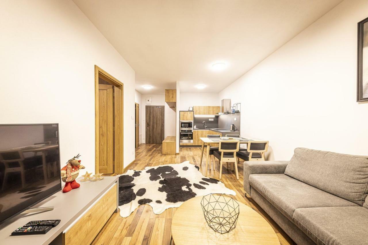 Отель Apartmanovy Dom Poludnica - Chopok Juh Тале Экстерьер фото