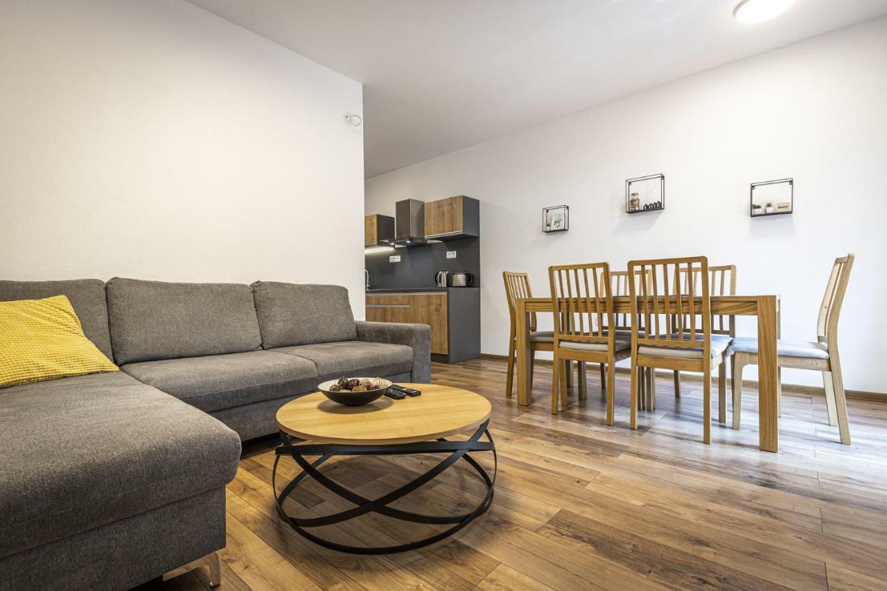Apartmanovy Dom Poludnica - Chopok Juh Тале Экстерьер фото